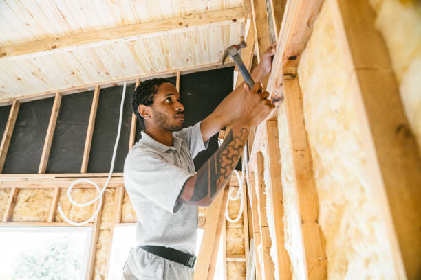 Best Insulation Repair Services  in Hawaiian Gardens, CA